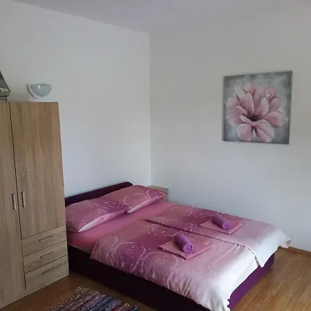 Apartment Lara Sukosan