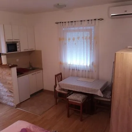 Apartamento Lara Sukošan