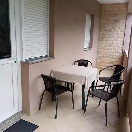 Lara Apartamento Sukošan
