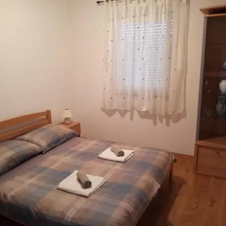 Lara Apartamento Sukošan