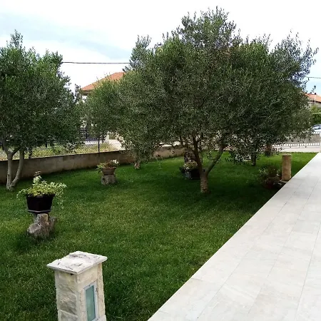 Apartamento Lara Sukošan